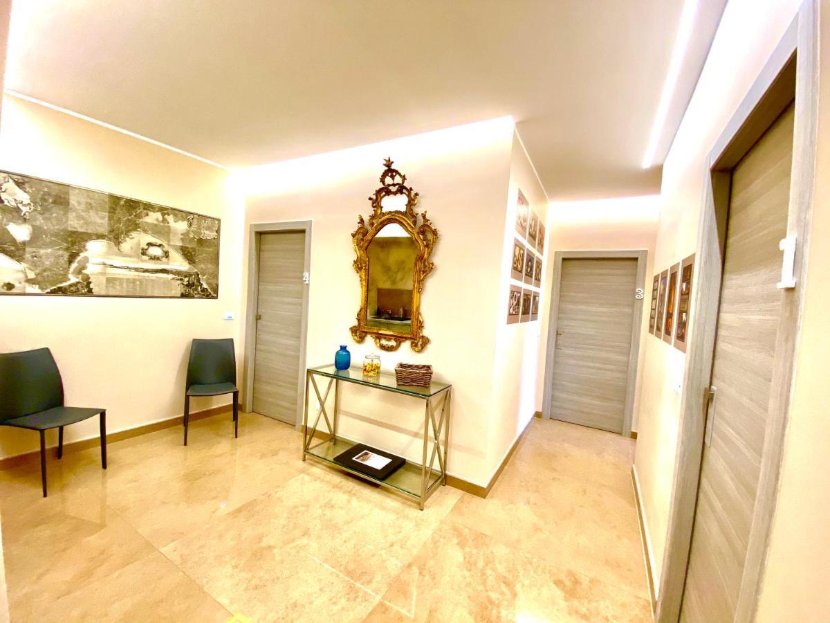 Mdc Luxury Rooms Napels Buitenkant foto
