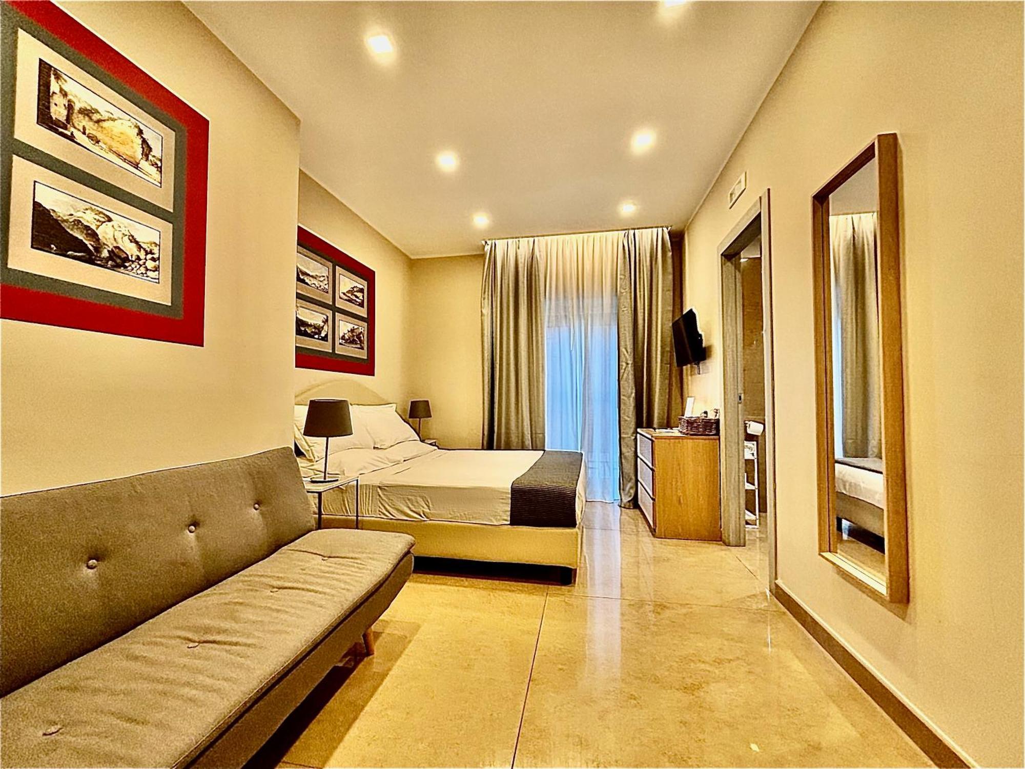 Mdc Luxury Rooms Napels Buitenkant foto