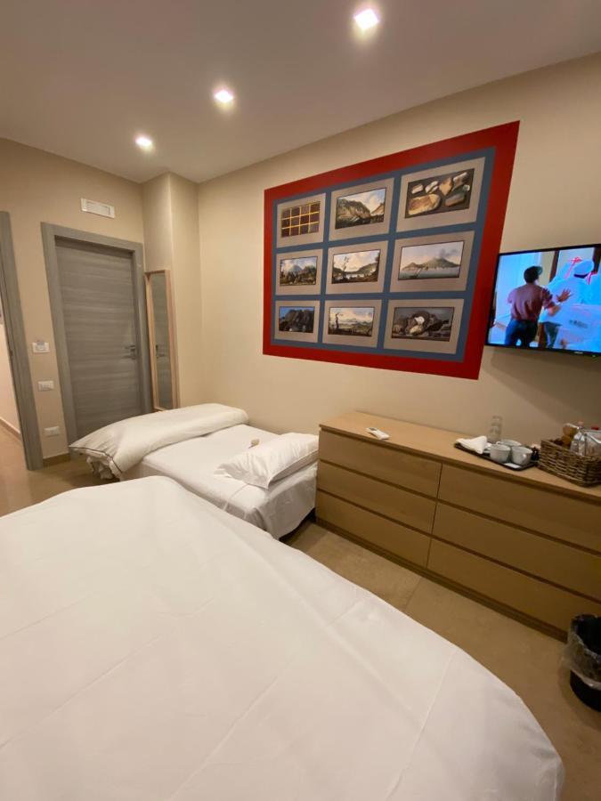 Mdc Luxury Rooms Napels Buitenkant foto